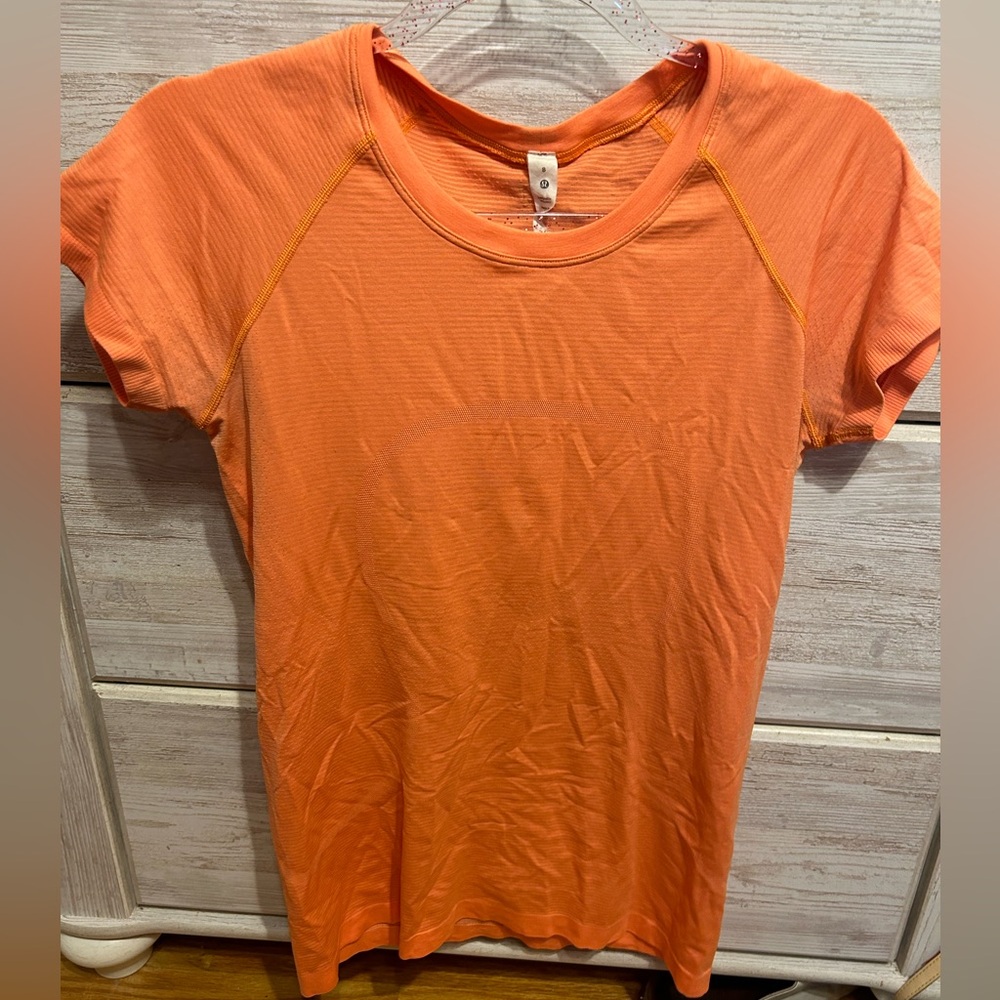 lululemon swift tee